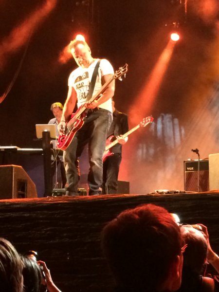 Peter Hook and the Light 2